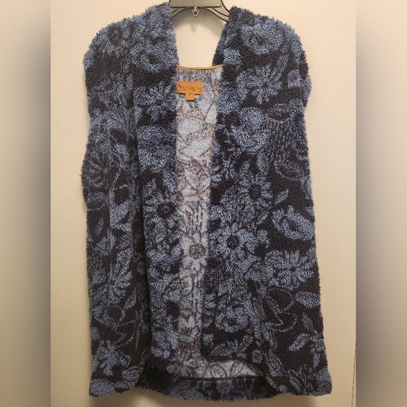 Koolaburra By Ugg Blue Floral Sherpa Hooded Vest Size XL - Picture 7 of 12